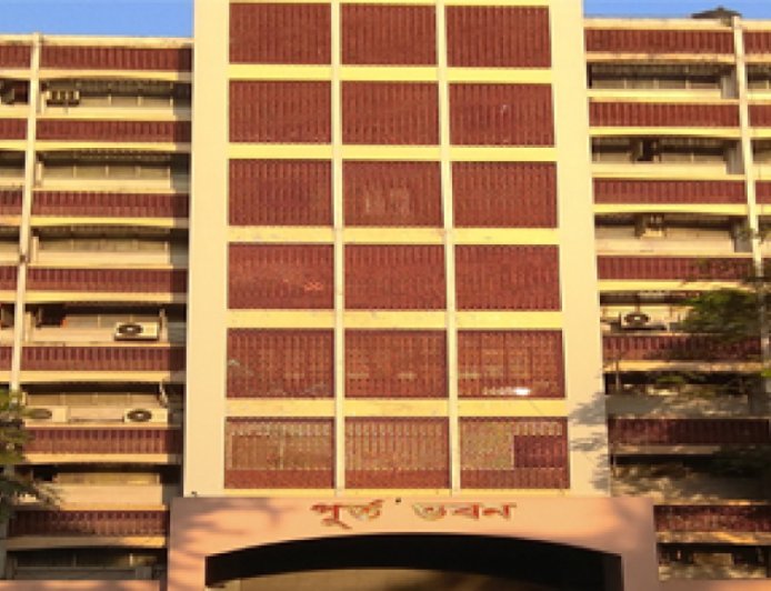 ঢাকা — গণপূর্ত অধিদপ্তরের ঢাকা মেট্রোপলিটন জোনের অতিরিক্ত প্রধান প্রকৌশলী (সিভিল) মো. খালেকুজ্জামান চৌধুরীকে অধিদপ্তরের প্রধান প্রকৌশলী হিসেবে (রুটিন দায়িত্বে) নিয়োগ দেওয়া হয়েছে।