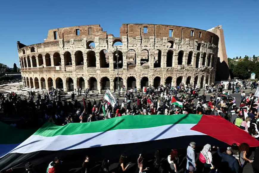 গাজা যুদ্ধ বন্ধের দাবিতে ইউরোপজুড়ে বিক্ষোভ, লন্ডনে ৫০০ গ্রেপ্তার