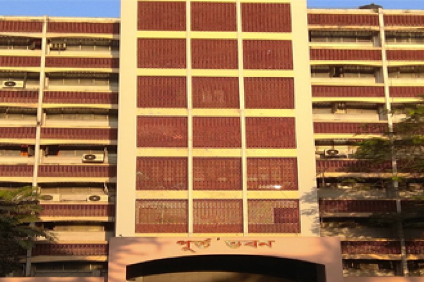 ঢাকা — গণপূর্ত অধিদপ্তরের ঢাকা মেট্রোপলিটন জোনের অতিরিক্ত প্রধান প্রকৌশলী (সিভিল) মো. খালেকুজ্জামান চৌধুরীকে অধিদপ্তরের প্রধান প্রকৌশলী হিসেবে (রুটিন দায়িত্বে) নিয়োগ দেওয়া হয়েছে।