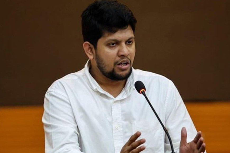 ঢাকা — আওয়ামী লীগ ২০১৪ সালের পর থেকে রাজনৈতিকভাবে দেউলিয়া হয়ে গেছে বলে মন্তব্য করেছেন তথ্য ও সম্প্রচার উপদেষ্টা মো. মাহফুজ আলম। তিনি বলেন, সাংগঠনিক কাঠামো থাকলেও দলটির অভ্যন্তরীণ কার্যকারিতা দীর্ঘদিন ধরে বিঘ্নিত।