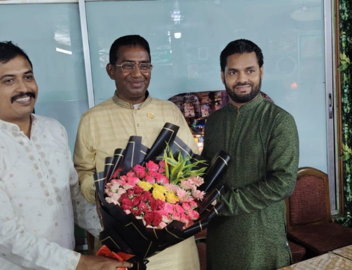 ঢাকাস্থ মঠবাড়িয়া ছাত্রকল্যাণ সমিতির উদ্যোগে জননেতা মনিরুজ্জামান মাতুব্বরের জন্মদিন উদযাপন 🎂 স্থানঃ চারুলতা রেস্তোরাঁ, কাওরানবাজার ঢাকা।