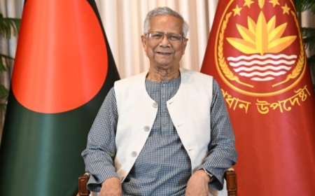 গণতন্ত্রের নতুন ভোরে প্রধান উপদেষ্টার বিদায়: ‘এই অর্জন শহীদদের আত্মত্যাগ’